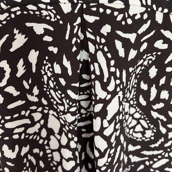 NWT - Oversized Shirt Dress. By Glamorous (PtP = 30") - Picture 10 of 16